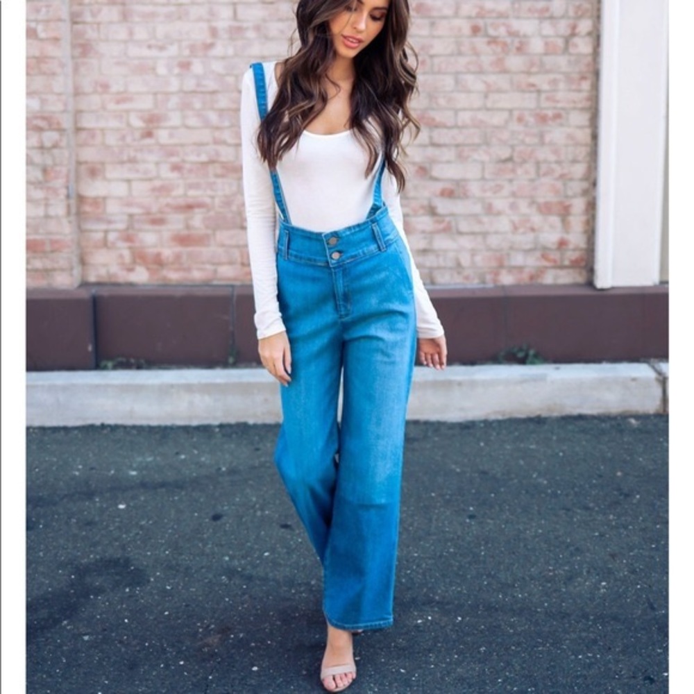 Vici Hollywood Pocketed Overalls!